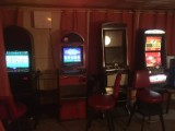 Policja zlikwidowała nielegalne kasyno w Knurowie. W lokalu znaleziono automaty do gier hazardowych i sporą ilość gotówki