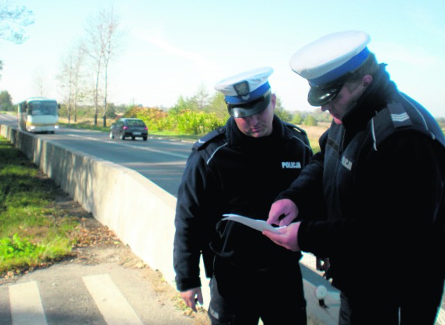 Policjanci z bocheńskiej komendy zdają sobie sprawę z koniecznych zmian na drodze w Gorzkowie