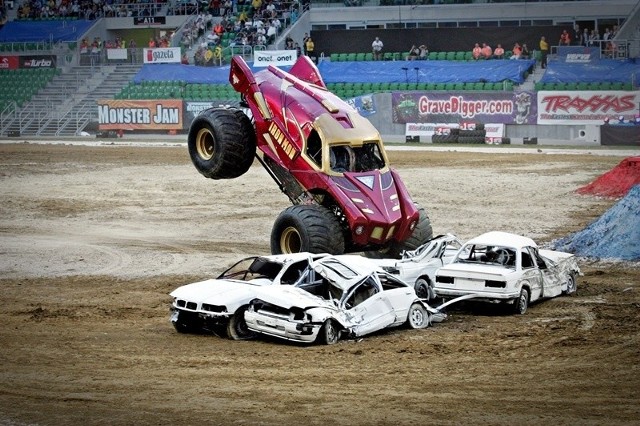 Wrocław sobota 01.10.2011Tak głośno na wrocławskim Stadionie Miejskim jeszcze nie było! Ciężarówki Monster Jam, które w sobotę rywalizowały na arenie to nie tylko potężna moc. To także ogromne decybele.