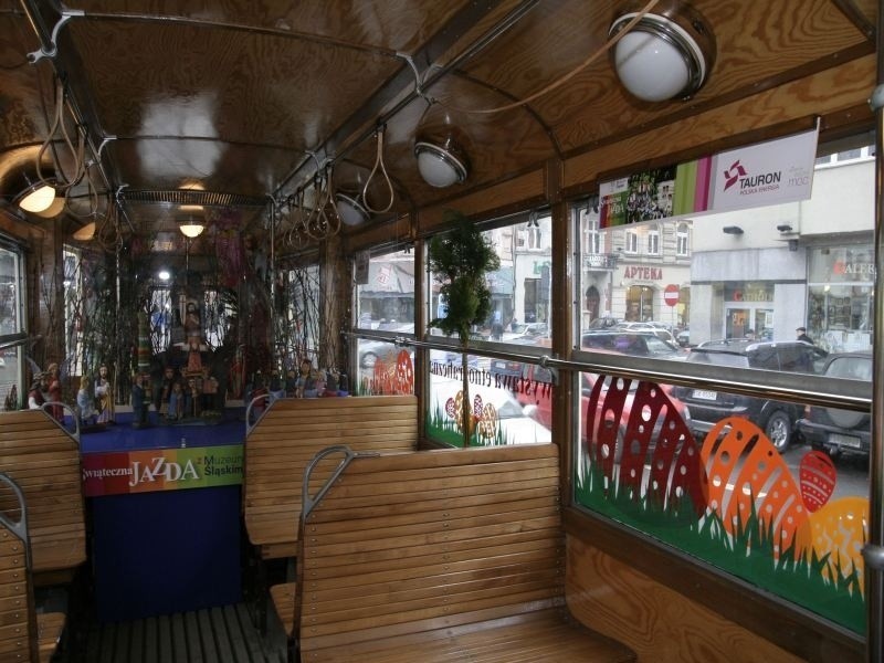 Wielkanocny tramwaj ruszył po Śląsku i Zagłębiu ROZKŁAD JAZDY