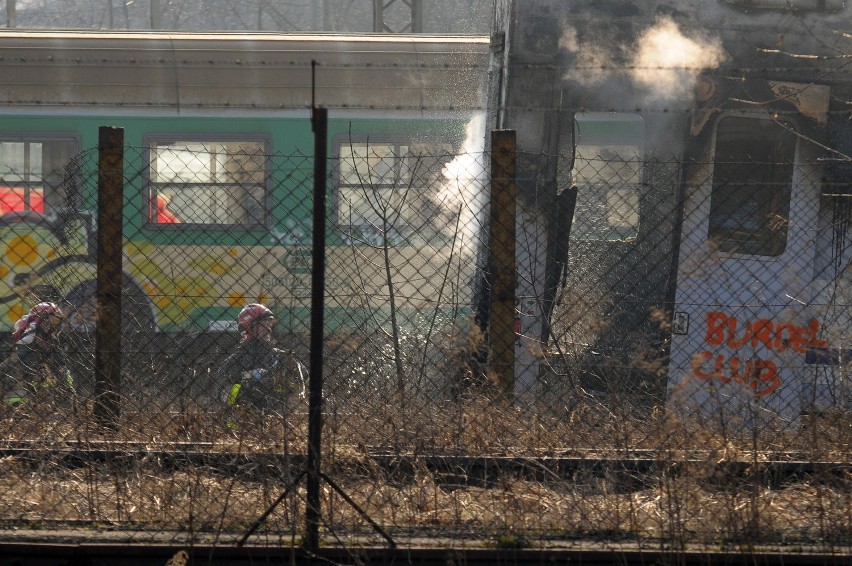 Kraków: pożar wagonu na Dworcu Towarowym [ZDJĘCIA]