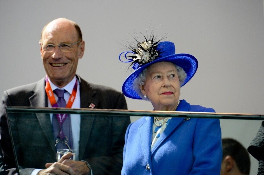 W Pałacu Buckingham panują bardzo surowe zasady. Członkowie...