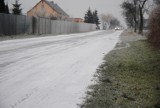 Śliskie drogi w powiecie kościańskim - nadal trzeba bardzo uważać