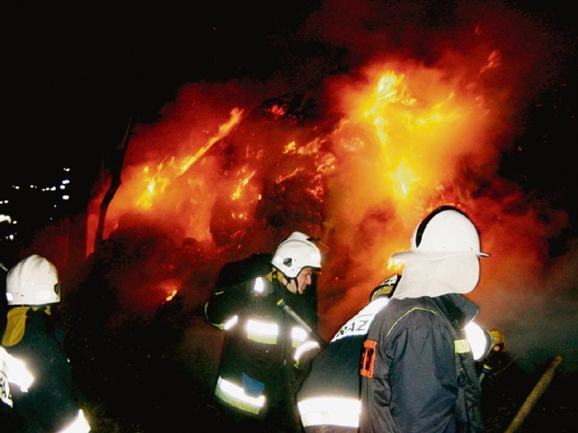 Strażacy jednostek OSP walczą z groźnymi żywiołami