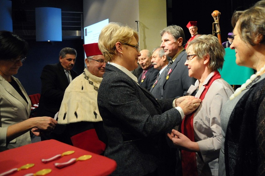 Medale dla pracowników Politechniki Łódzkiej [ZDJĘCIA]