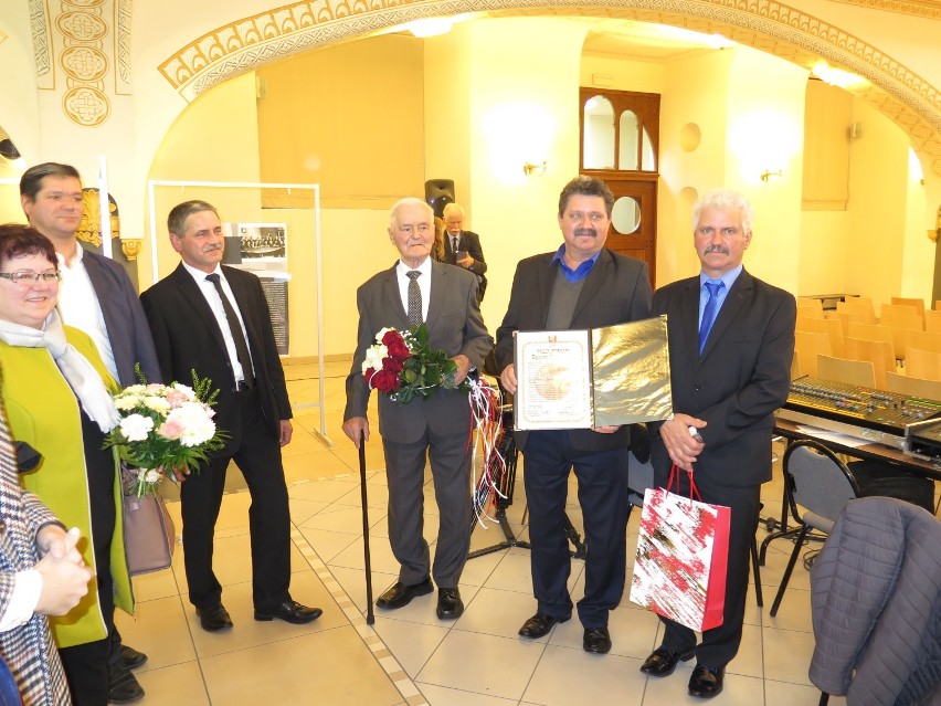 92-letni Jan Kuś odebrał medal i dyplom „Sprawiedliwy wśród...