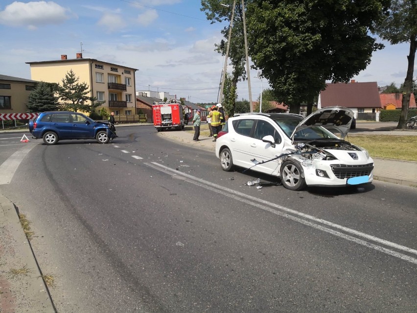 Wypadek w Buczku. Zderzenie dwóch samochodów ZDJĘCIA