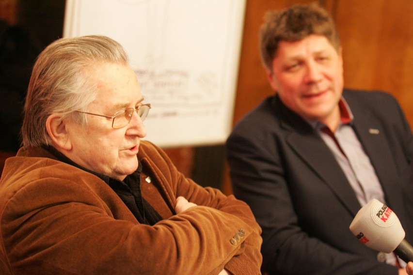 Kazimierz Kutz i Robert Talarczyk w czasie spotkania przed...