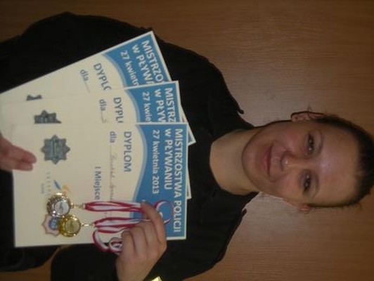 Oława: policjantka z naszej komendy najlepszą pływaczką w całej Policji. Zdobyła trzy medale!