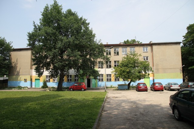 Zarząd Dróg w Łodzi ma się przenieść do budynku po gimnazjum przy Tuwima.
