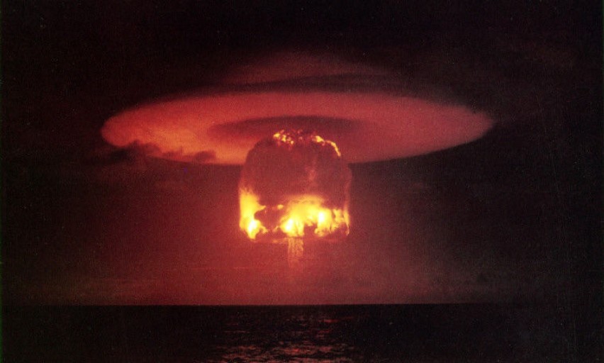 Eksplozja testowa amerykańskiej bomby atomowej w 1954 r....