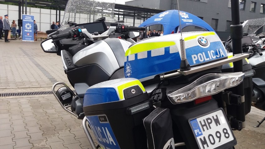 Dwa motocykle - marki BMW - policyjne trafiły do KPP Sławno