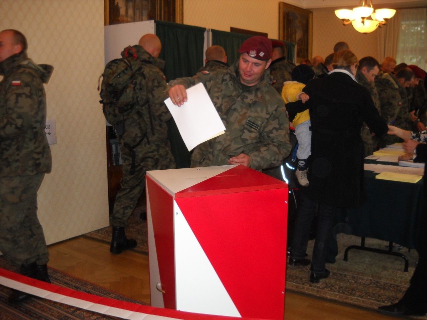 Siatkarze głosowali w Katarze, a komandosi w Niemczech