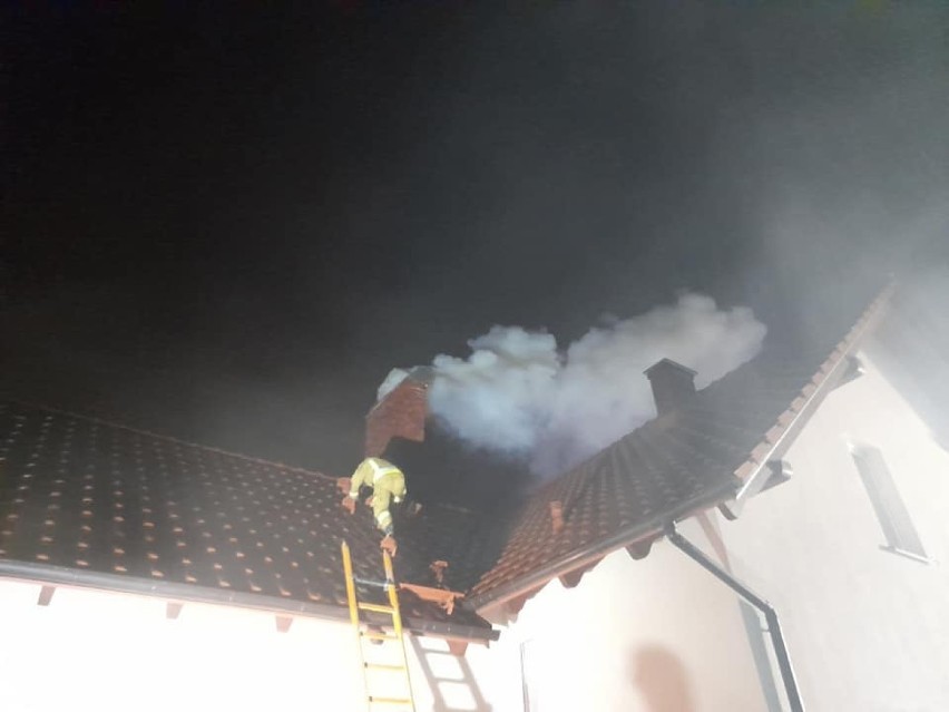 Czempiń. Pożar sadzy w kominie w budynku na ul. Polnej