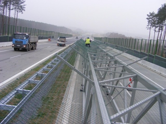 Ostatnie prace na budowie autostrady A2 na odcinku Nowy Tomyśl - Świecko.