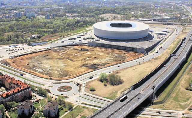 Słynna dziura przy Stadionie Miejskim to jedna z działek, na którą od dawna brakuje nabywcy