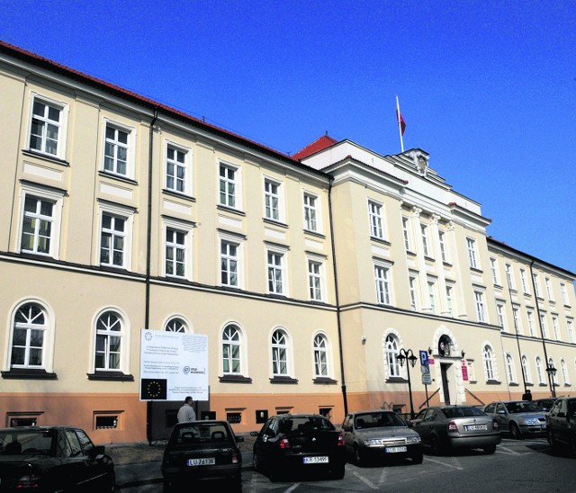 W 2012 r. Urząd Marszałkowski wyda na pensje 34 mln zł