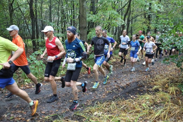 W październikowej edycji City Trail w Katowicach humory dopisywały pomimo deszczu.