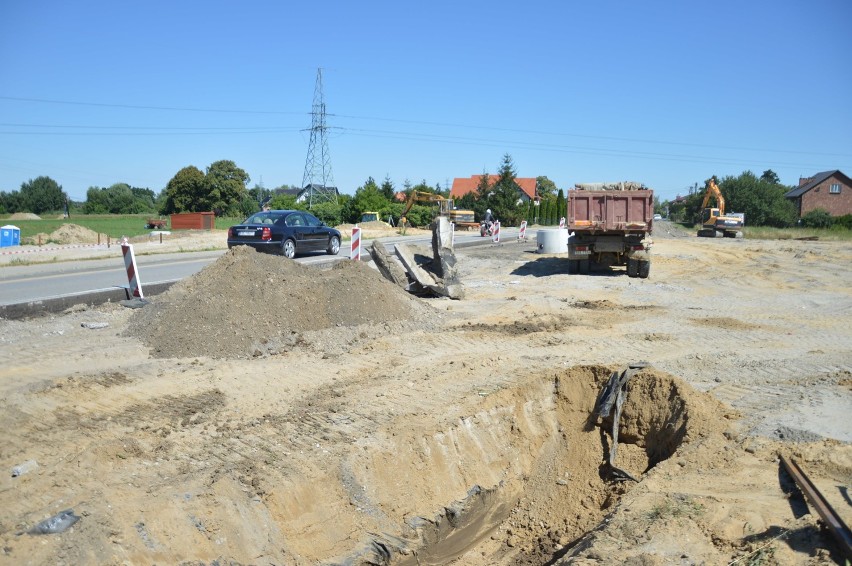 Bochnia. Budowa łącznika autostradowego jest już na etapie robót ziemnych [ZDJĘCIA]