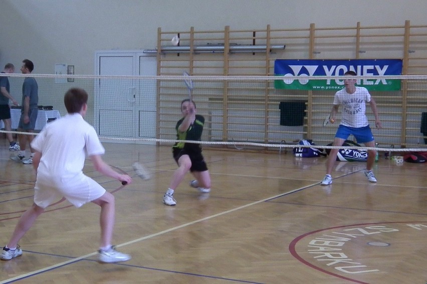 Rozgrywki w badmintona