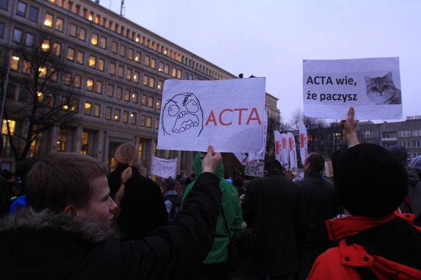 Protest przeciwko ACTA w Katowicach [ZDJĘCIA i WIDEO]