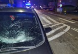 Potrącenie na przejściu dla pieszych w Ostrołęce. 58-latek zabrany do szpitala