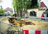 Wrocław: Zapadł się kanał. Ścieki wlewają się do piwnic