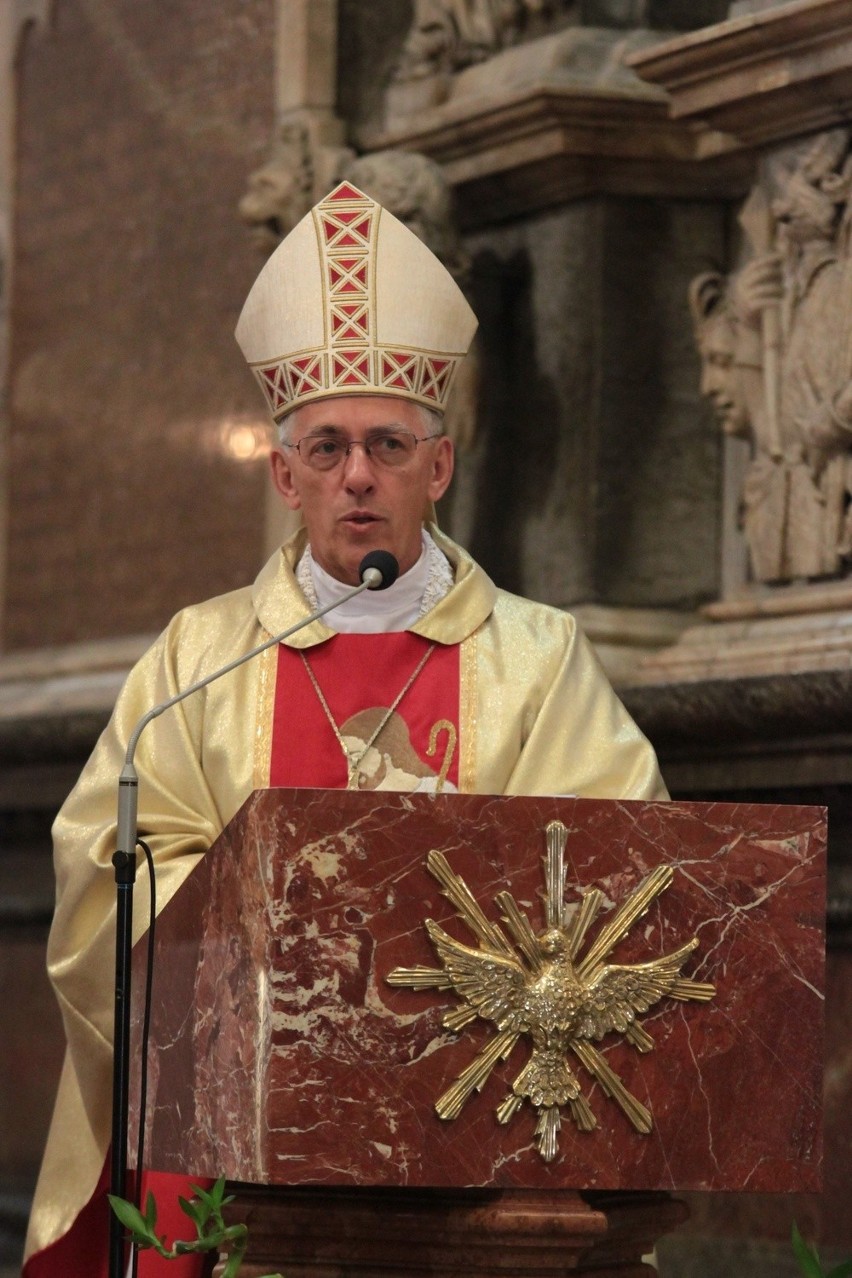 Arcybiskup Wiktor Skworc na czele śląskiego Kościoła [ZDJĘCIA]
