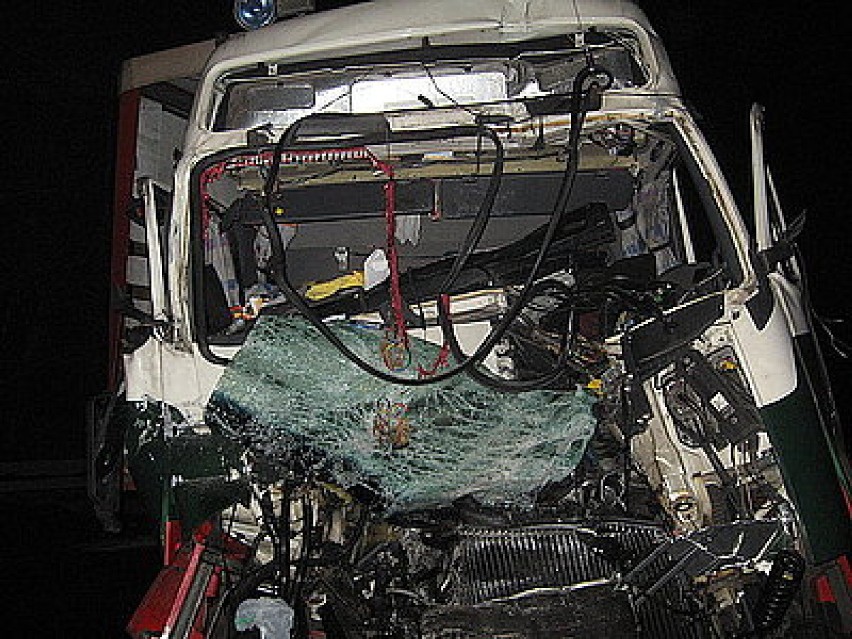 Wypadek na DK1 w Dąbrowie Górniczej. Zderzyły się dwie cięzarówki