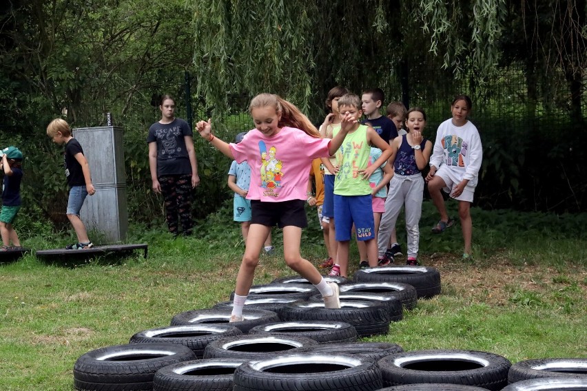 Ninja Kids z Legnica Pokonuje Przeszkody na Kormoranie, zobaczcie zdjęcia