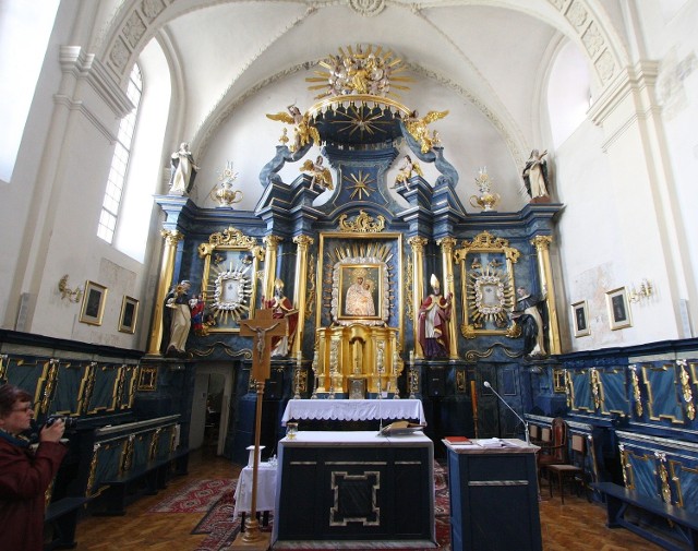 Odrestaurowany klasztor i kościół budzą podziw