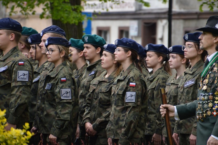 Uczniowie klasy kadeckiej z I LO w Rawiczu biorą udział w rozmaitych uroczystościach patriotycznych