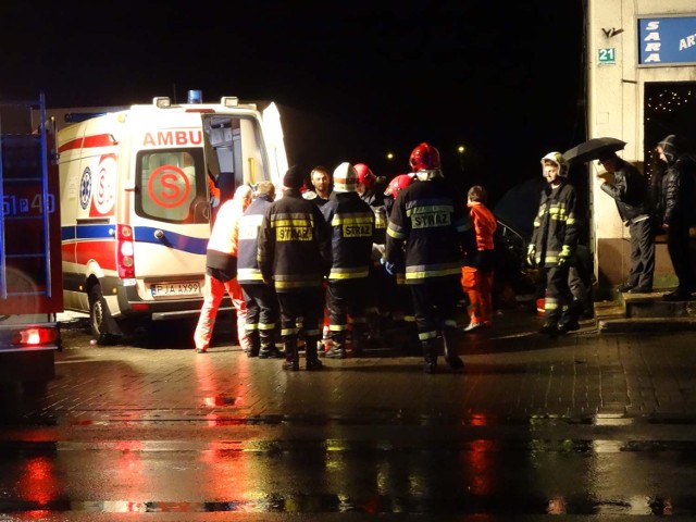 Wypadek w Kotlinie: Na krajowej 11 zderzyły się dwa samochody. Trzy osoby trafiły do szpitala