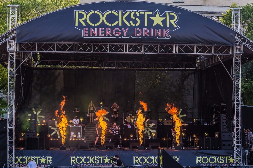 Flying Rockstar Energy Tour: te akrobacje przeczą prawom...