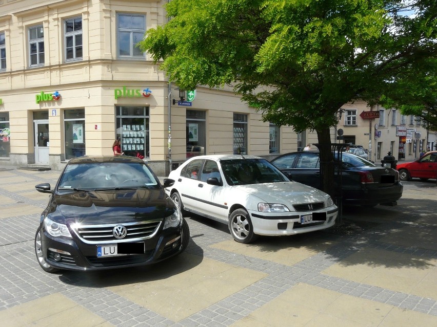 Lublinianie parkują coraz bliżej deptaka (ZDJĘCIA)