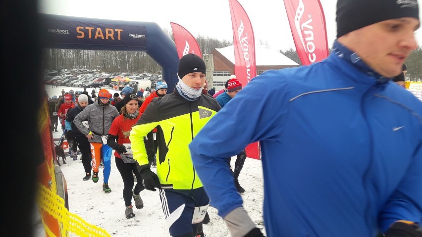 Trail Kamieńsk 2019: Biegacze  ścigali się na 6 km i 30 km na Górze Kamieńsk [ZDJĘCIA]