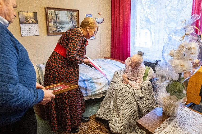 Pani Kazimiera z Inowrocławia skończyła niedawno 103 lata.