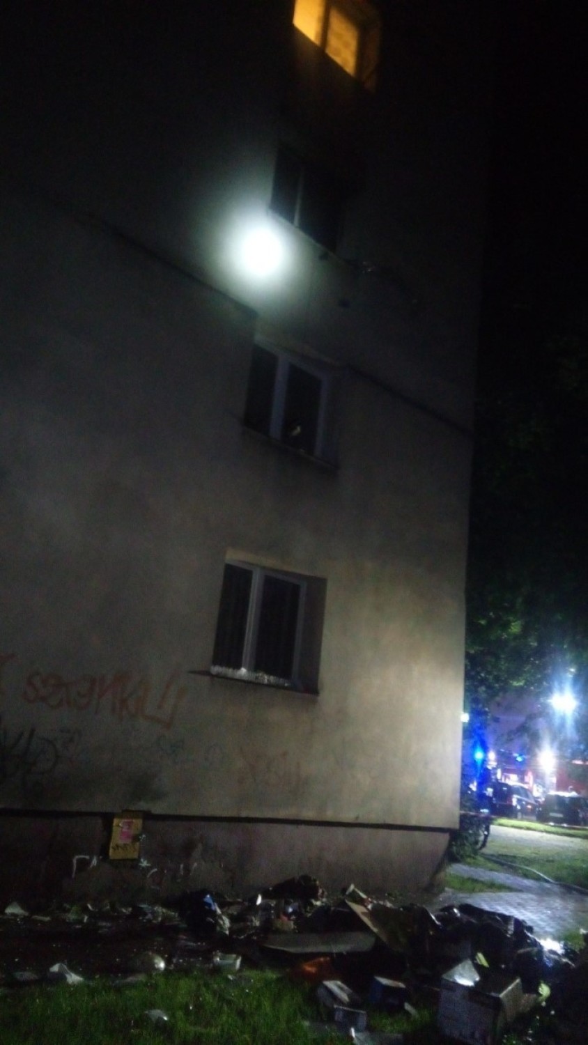 Pożar w mieszkaniu przy ulicy Spółdzielczej w Kielcach. Nie żyje 82-letni mężczyzna