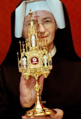 Jak cząstki św. Faustyny idą w świat