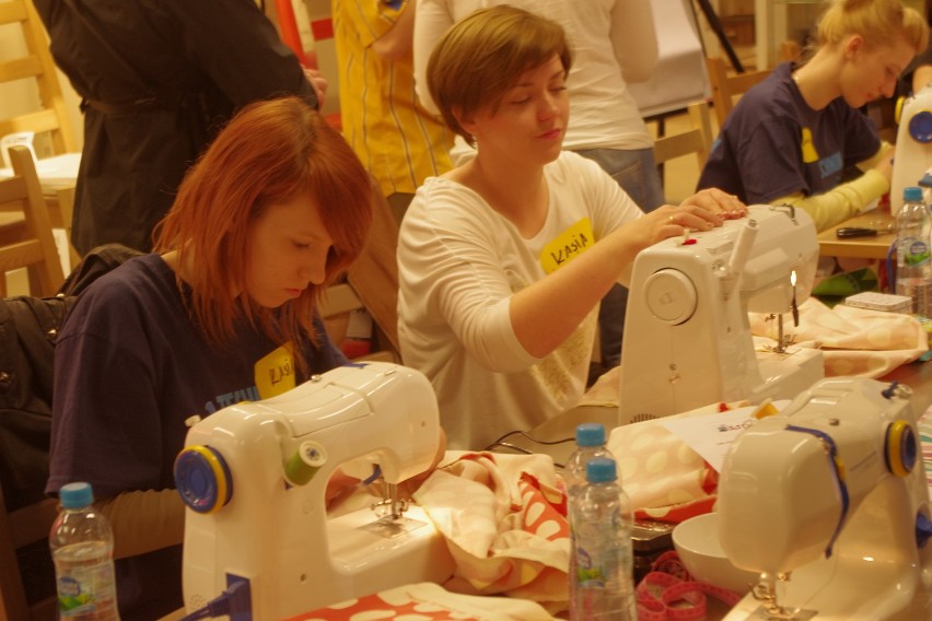 Blogerki szyją jaśki w Ikea Katowice