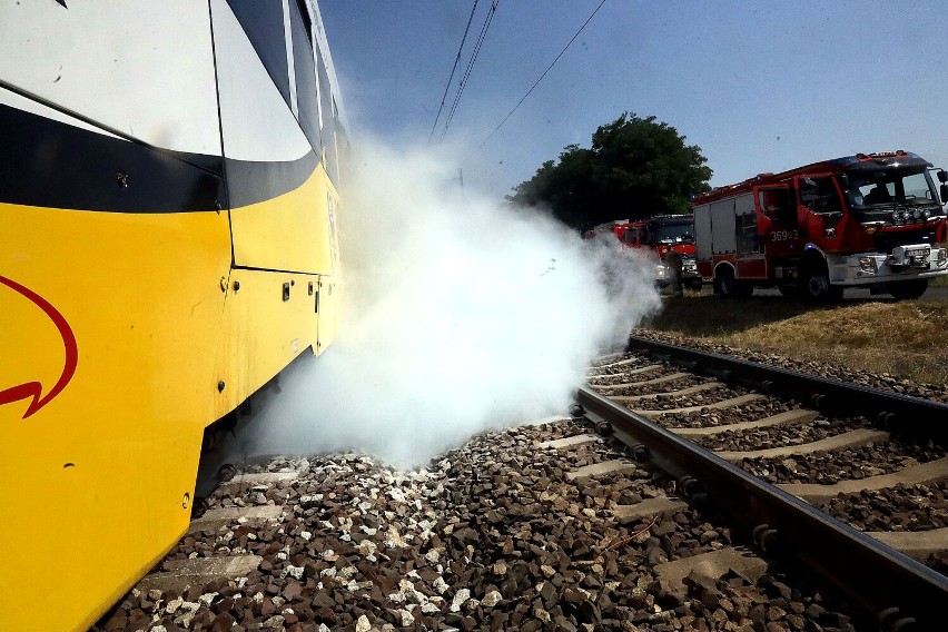 Pożar pociągu Kolei Dolnośląskich w Jezierzanach, zobaczcie zdjęcia
