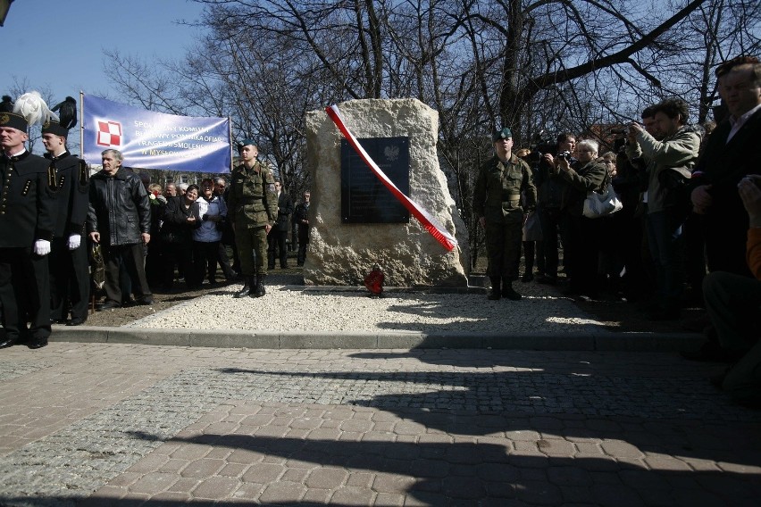 Odsłonięcie pomnika smoleńskiego w Mysłowicach z udziałem...