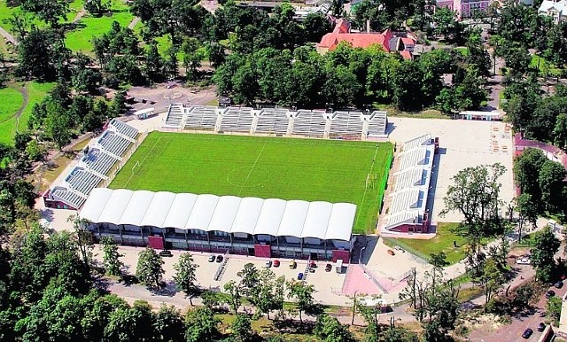 Nowy stadion i boiska boczne posłużą jedynie drugoligowej drużynie Miedzi Legnica. Reprezentacji Europy nie zobaczymy