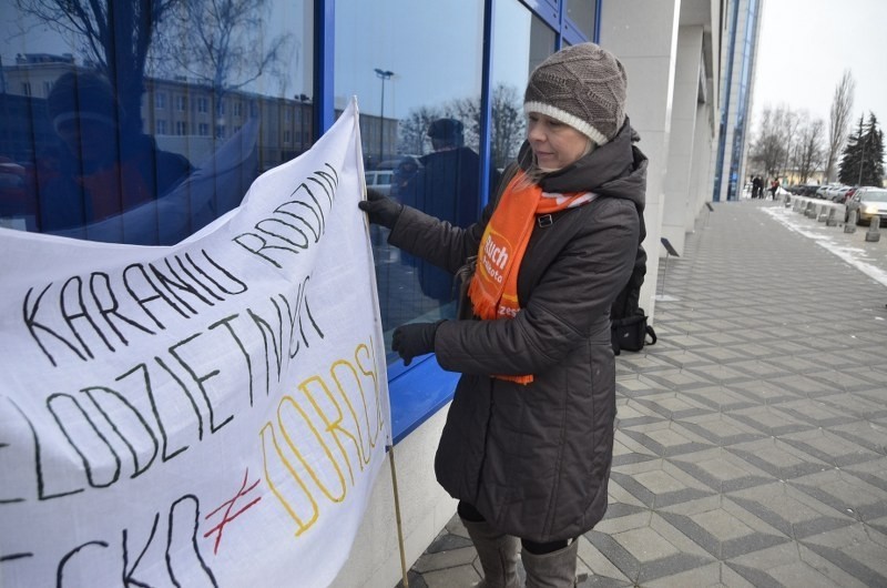 Poznań: Protest przeciw podwyżkom opłat za wywóz śmieci [ZDJĘCIA]