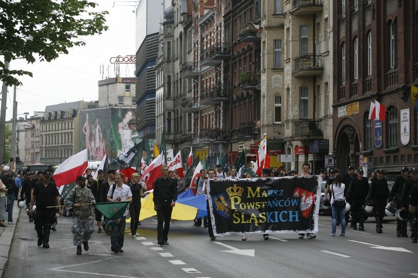 Marsz Powstańców Śląskich w Katowicach