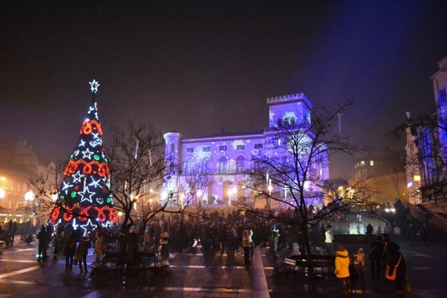 Choinka i iluminacje świąteczne w Bielsku-Białej