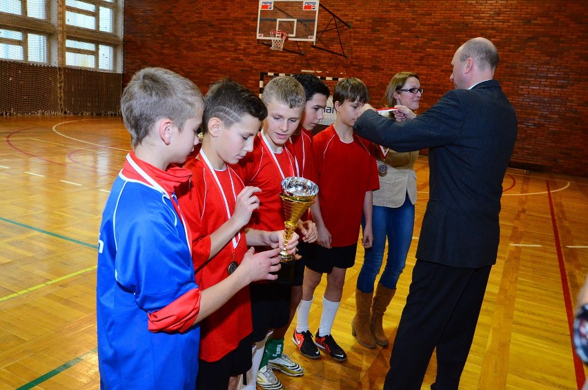 Reprezentacja SP 6 mistrzem Poznania w piłce nożnej klas szóstych