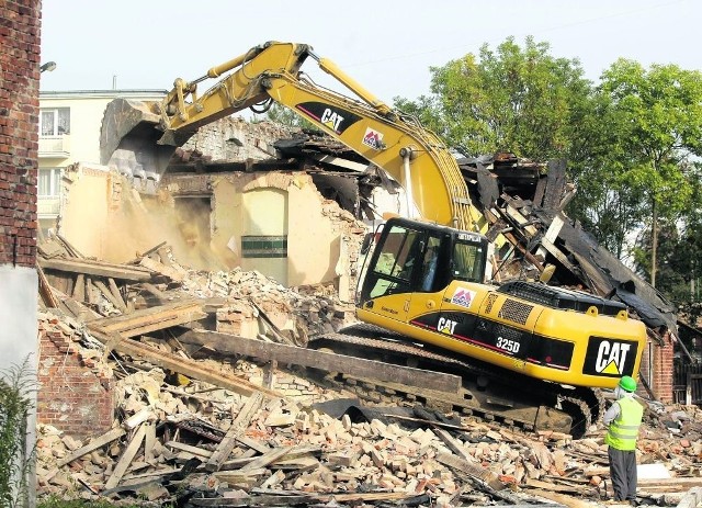 Znika stary Wrzeszcz. W połowie 2012 roku miejsce po ceglanych budynkach wypełni Nowa Słowackiego