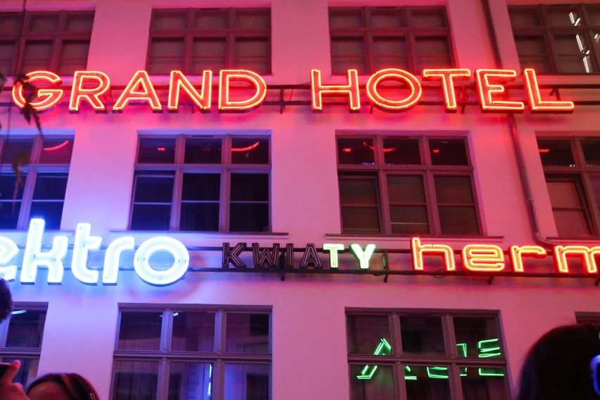 GRAND HOTEL - to neon z hotelu o tej nazwie, który mieścił...