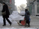 Śnieżny paraliż w Sosnowcu. Zabrakło soli do odśnieżania [WIDEO]